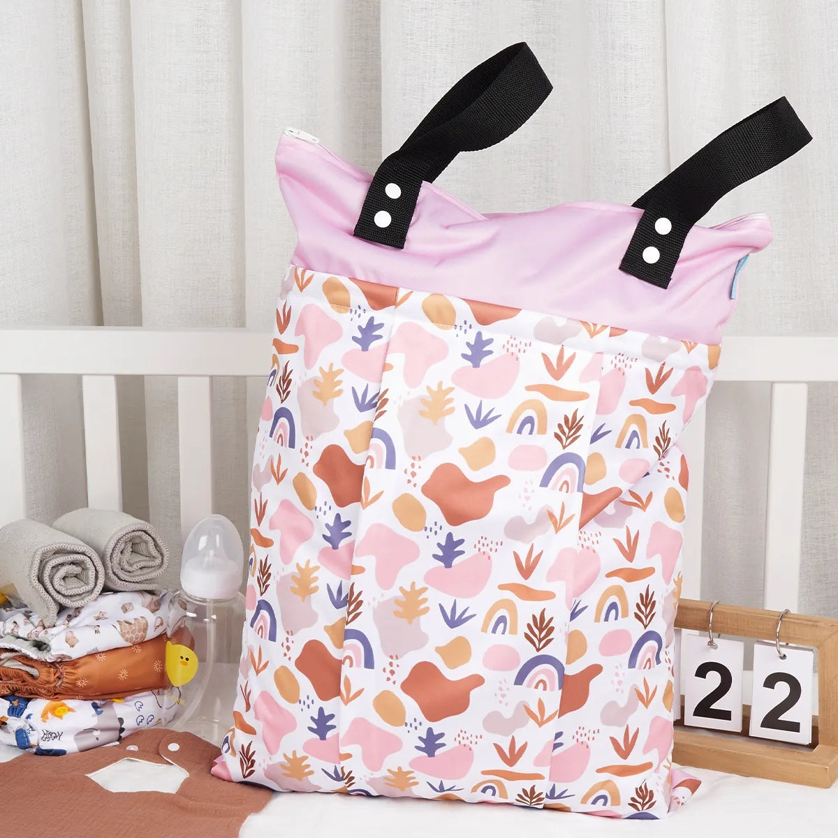 Happyflute Large Hanging Wetbag Waterproof Baby Cloth Diaper Nappy Bag Washable Dry And Wet Separation Mama Bag 55*40 CM